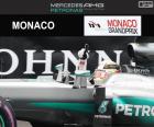 Льюис Хэмилтон празднует свою первую победу в сезоне на 2016 Гран Гран-при Монако